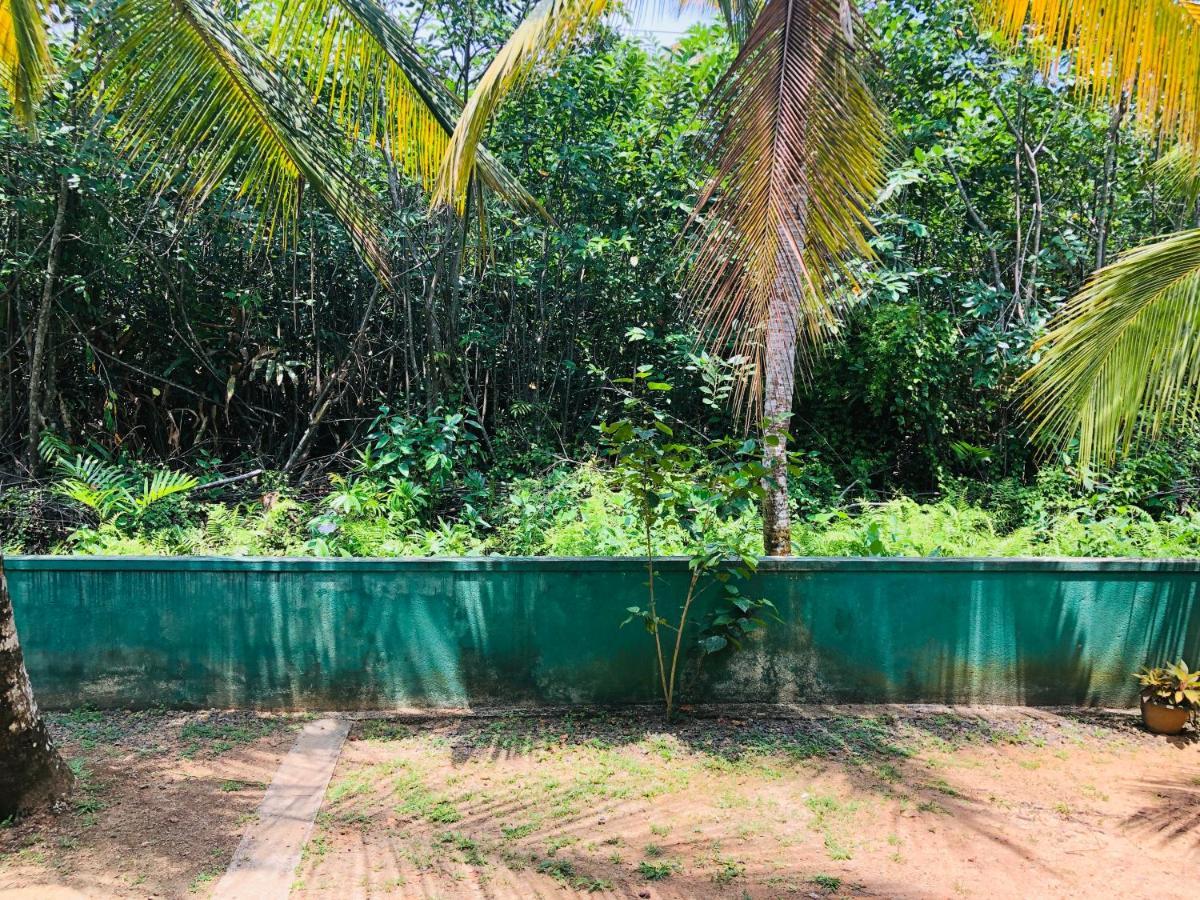 Jungle Restaurant And Villa Unawatuna Eksteriør billede
